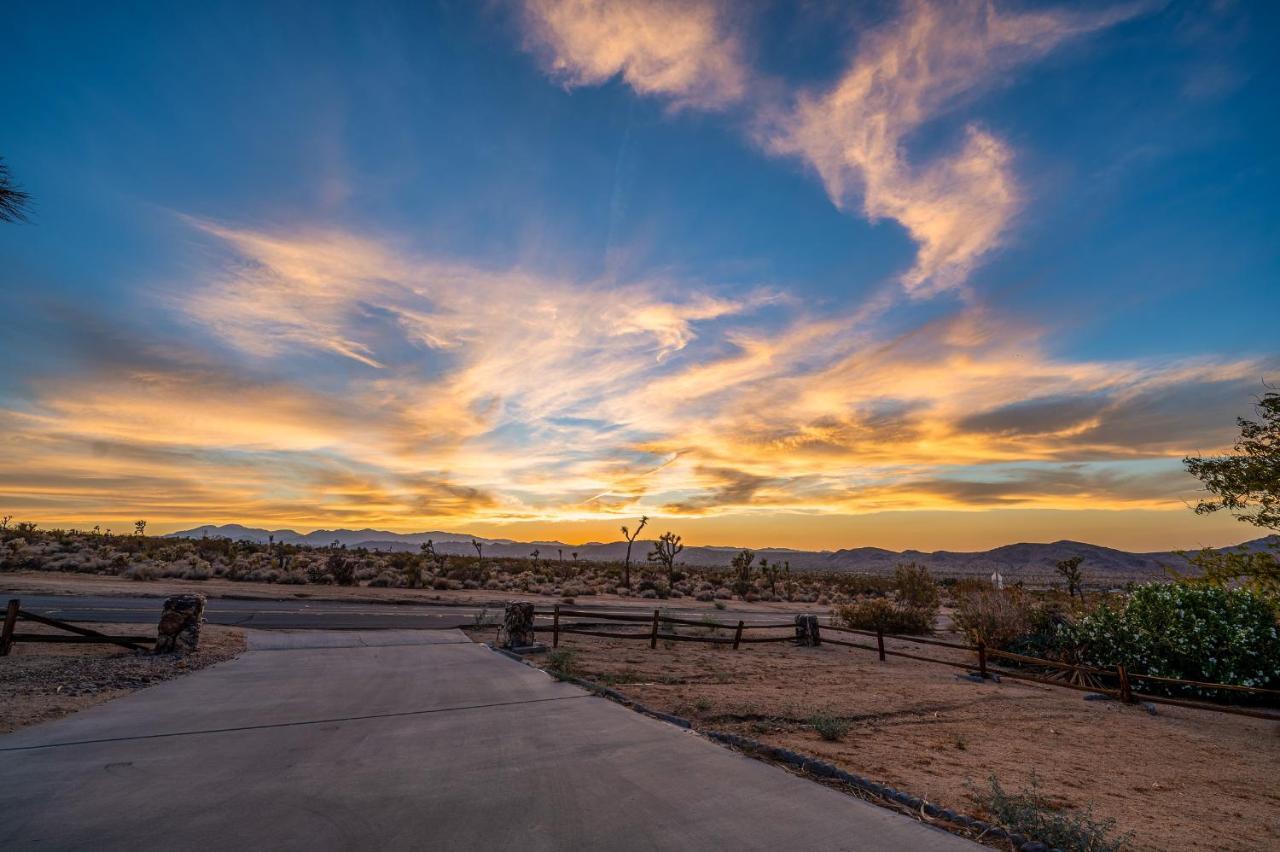 הוילה The Stargaze In Joshua Tree - Pool, Hot Tub, Views מראה חיצוני תמונה