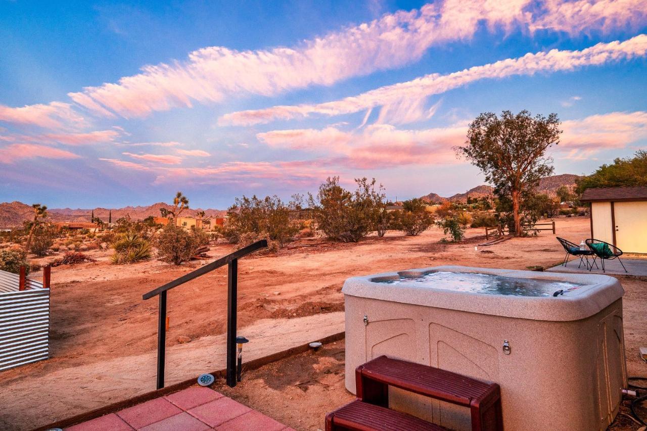 הוילה The Stargaze In Joshua Tree - Pool, Hot Tub, Views מראה חיצוני תמונה